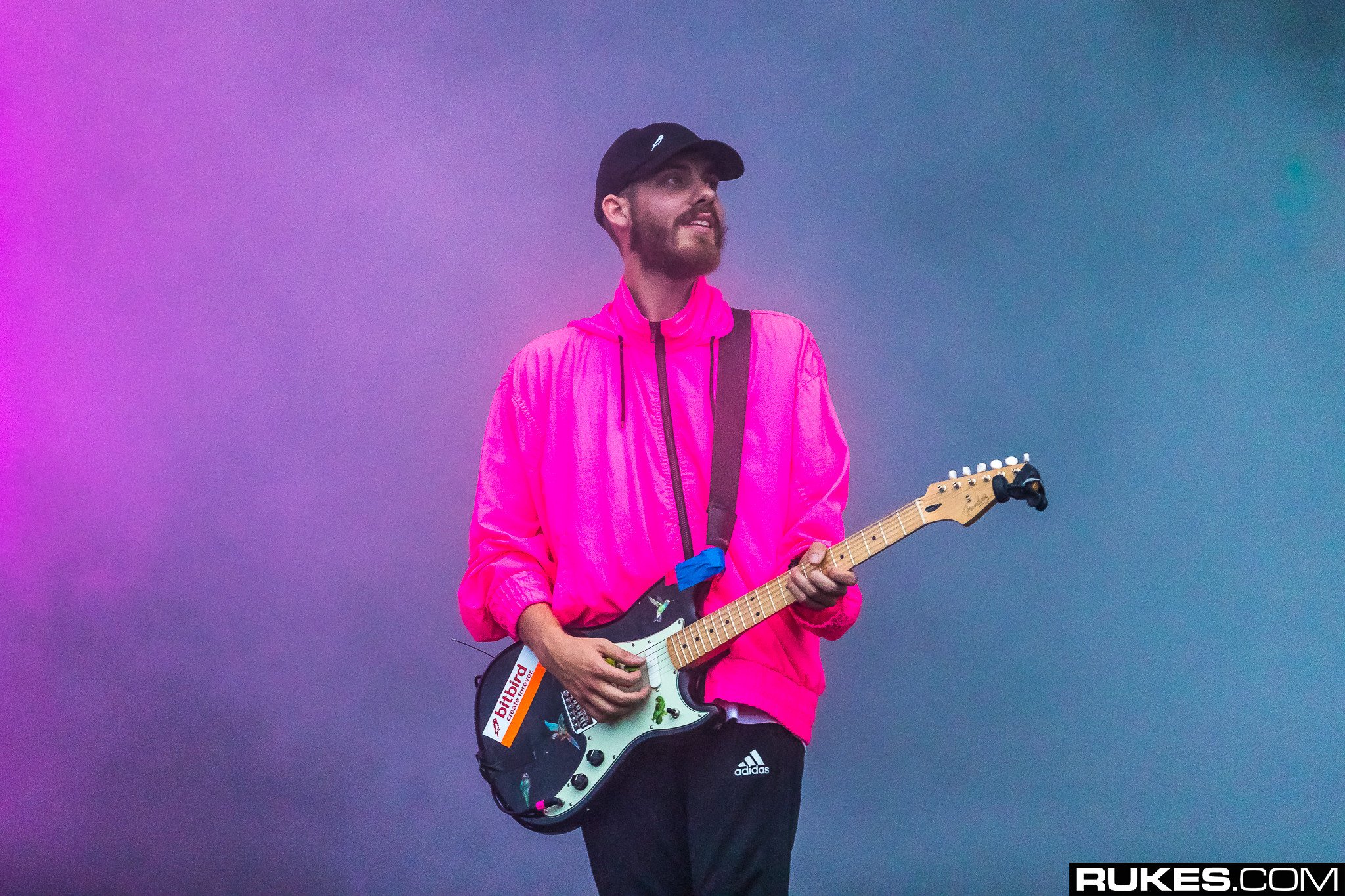 Bb u b u. San Holo. San Holo нидерландский диджей. Sunset Music Festival. Ok go album Cover.